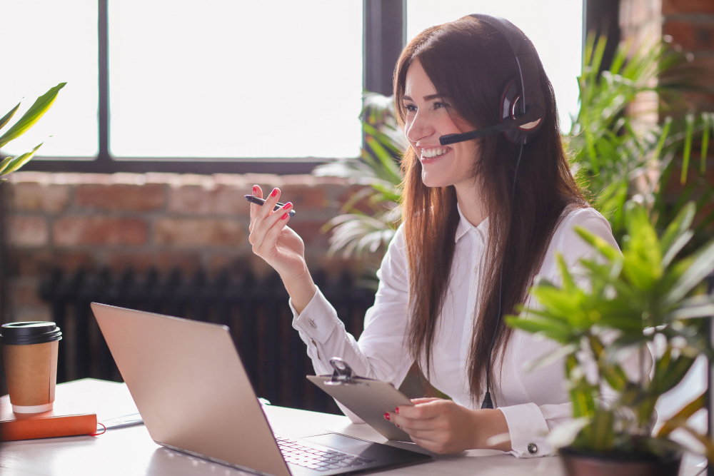 portabilidad-chica hablando por telefono